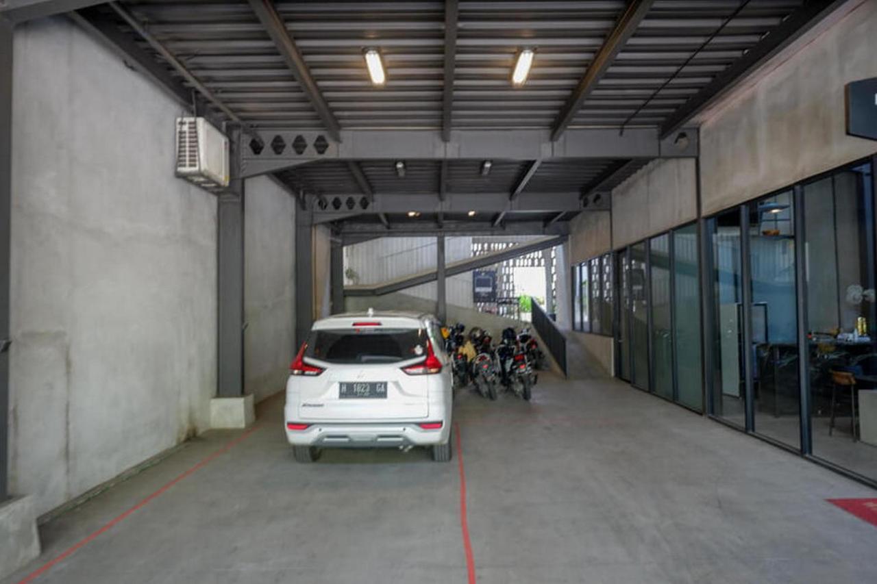 Reddoorz Plus Near Kawasan Sam Poo Kong Semarang Kültér fotó