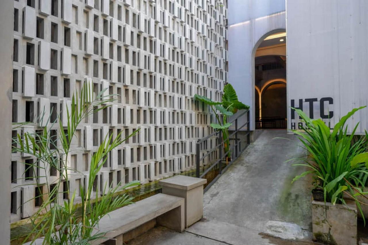 Reddoorz Plus Near Kawasan Sam Poo Kong Semarang Kültér fotó